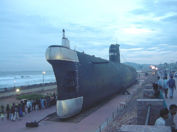 Vizag_submarine_museum