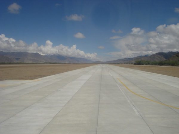 qamdo-bamda-airport-tibet