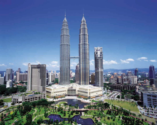Petronas-Twin-Towers-Pictures-1-2