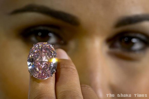 ইতিহাসের সর্বোচ্চ রেকর্ড ৬'শ কোটি টাকায় বিক্রয় হল "পিংক স্টার" হীরা 1 Ping DIamondWM