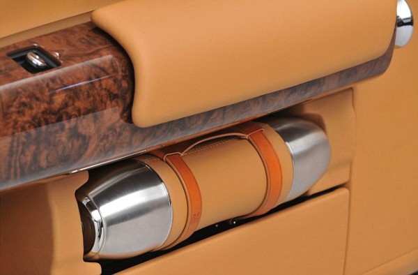 article-2508312-1972A0B600000578-951_634x417