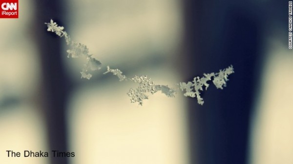 131211090246-snowflake-string-irpt-horizontal-gallery