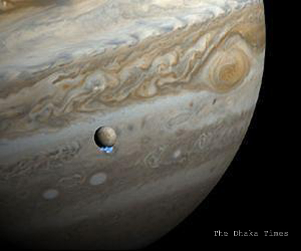 NASA'র টেলিস্কোপ দিয়ে বৃহস্পতির উপগ্রহ Europa তে জলীয় বাষ্পের সন্ধান! 1