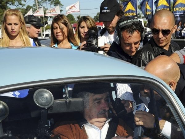 enhanced-buzz-14186-1386185233-35