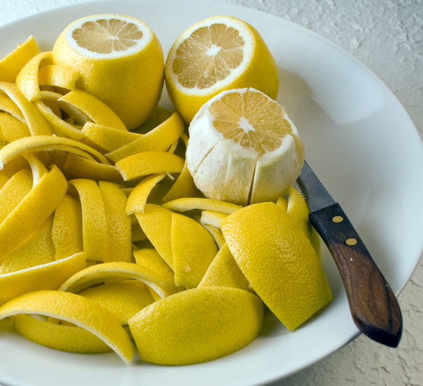 health-benefits-and-uses-of-lemon-peel-1