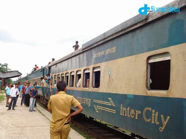 Railway 879 crore losses-4