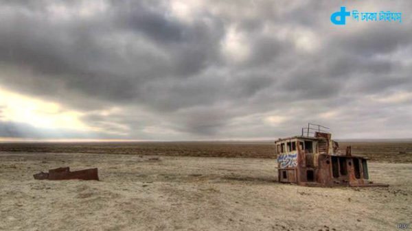 world's fourth largest Sea dry desert