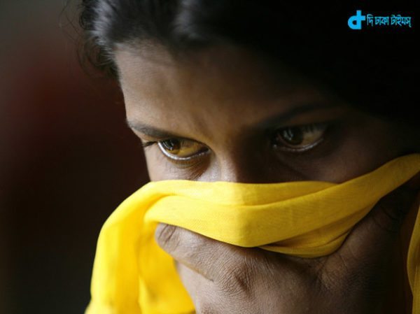 A 18-year-old girl rescued from child trafficking poses in Proshanti, a shelter run by the Bangladesh National Women Lawyers Association in Dhaka June 17, 2008. The girl was trafficked by her aunt and then was forced to work in a brothel in Mumbai for one and a half years. REUTERS/Andrew Biraj (BANGLADESH)