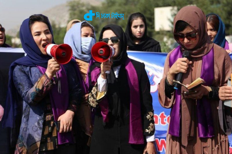 আফগান নারীদের বিক্ষোভ মিছিলে তালেবানের গুলি 1