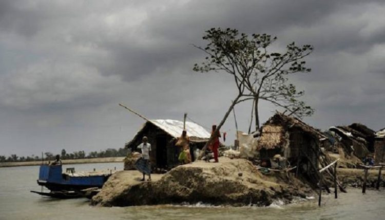 নদী ভাঙ্গনের একেবারে শেষ সীমা 1