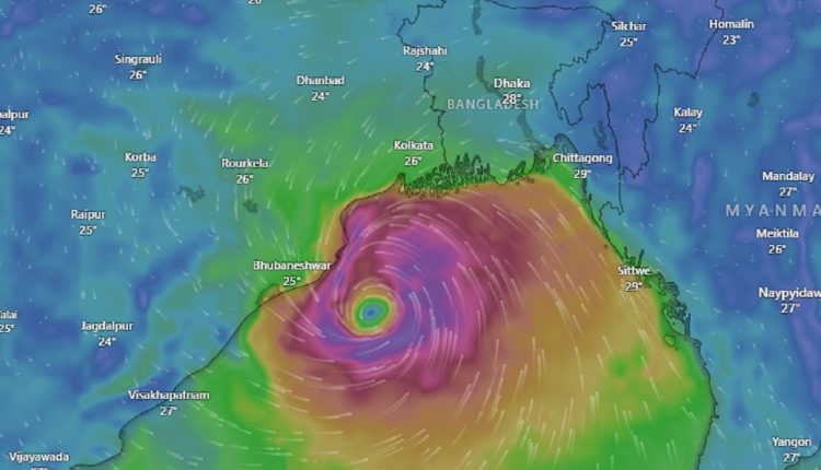 উপকূলের আরও কাছে চলে এসেছে ঘূর্ণিঝড় ‘দানা’ 1