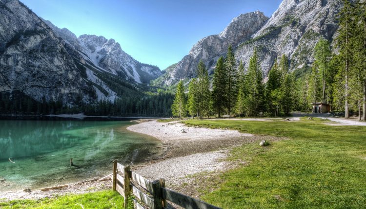 এক অসম্ভব সুন্দর প্রাকৃতিক দৃশ্য 1