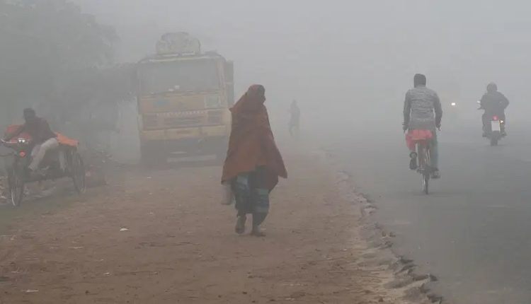 শীত যখন মানুষকে কাবু করে 1 শীত যখন মানুষকে কাবু করে 1