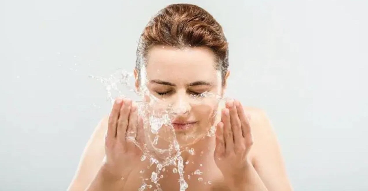 কাজ থেকে ফিরে মুখে পানির ঝাপটা দিয়েও মনের ভার লাঘব না হলে কী করবেন? 10