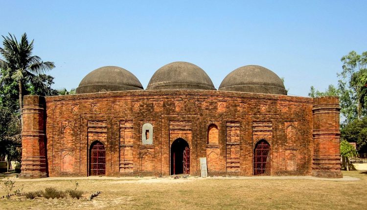 বগুড়ার ঐতিহাসিক খেরুয়া মসজিদ 1