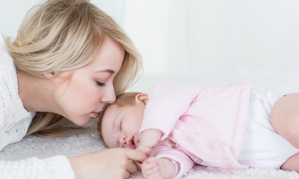 শিশুর ঘুমের সমস্যার সমাধান করতে ৩টি পদ্ধতি অনুসরণ করুন 10