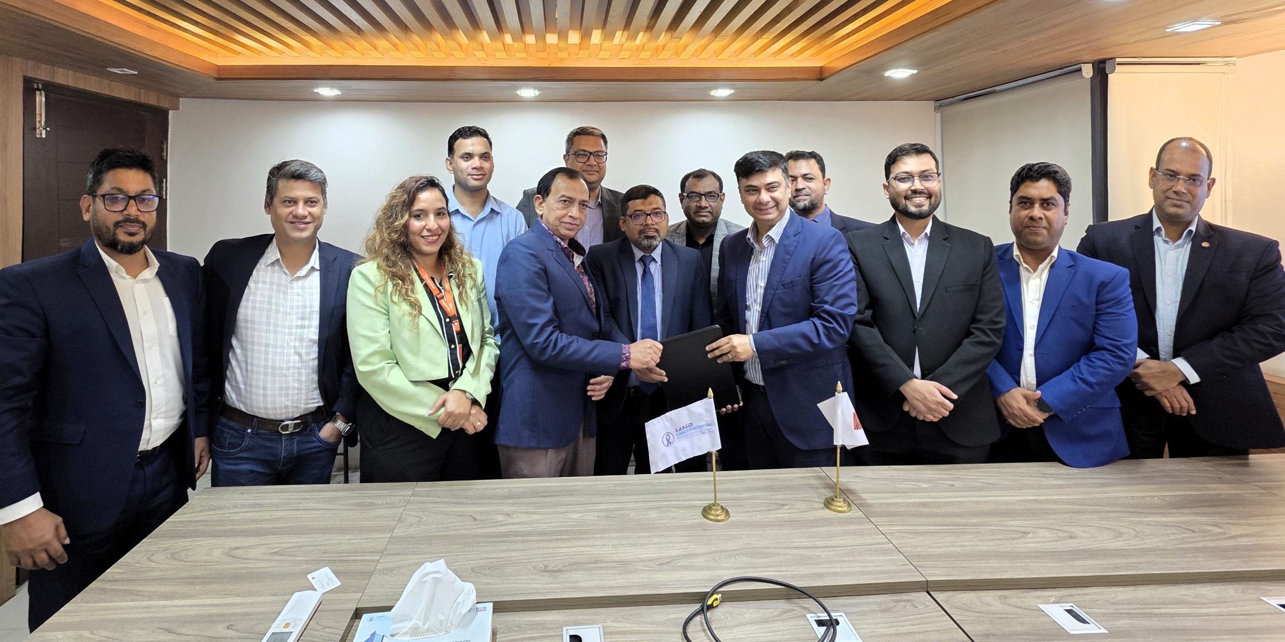 ডিজিটাল সমাধান প্রদানে ল্যাবএইড ক্যান্সার হাসপাতালের সঙ্গে বাংলালিংকের চুক্তি স্বাক্ষর 1 ডিজিটাল সমাধান প্রদানে ল্যাবএইড ক্যান্সার হাসপাতালের সঙ্গে বাংলালিংকের চুক্তি স্বাক্ষর 1