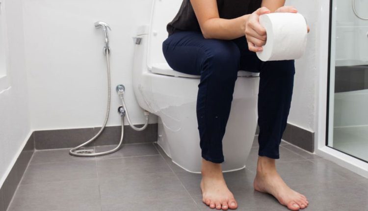 বাথরুমে বসার ঠিক নিয়ম জানেন? না জানলে অজান্তেই বাড়বে ঝুঁকি! 1 বাথরুমে বসার ঠিক নিয়ম জানেন? না জানলে অজান্তেই বাড়বে ঝুঁকি! 1