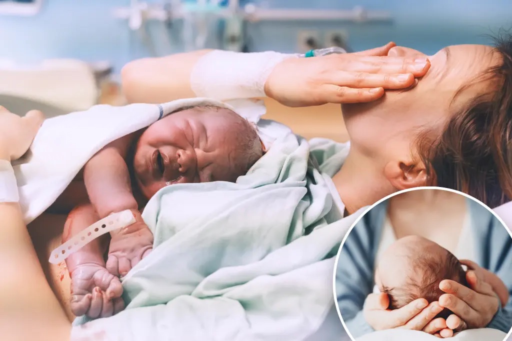 এত ‘কুৎসিত’! সদ্যোজাত সন্তানকে দেখে আঁতকে উঠলেন এক মা! 24