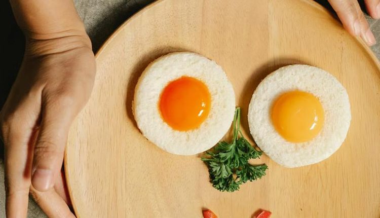 হাঁস না মুরগি কোন ডিমের কুসুম বেশি উপকারী? 5