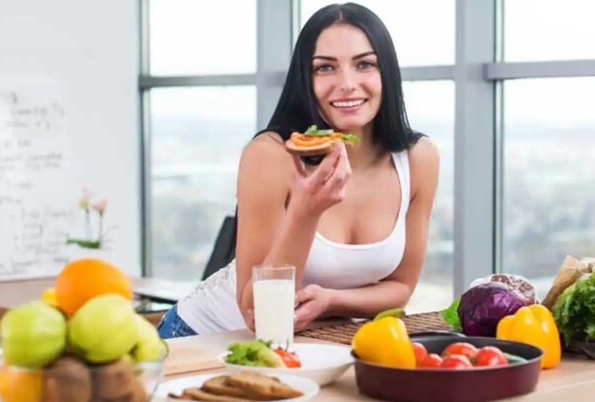 ব্রেকফাস্টে মাখন-পাউরুটি লুচি-পরোটা খাওয়া কী আদতেও ঠিক? 4