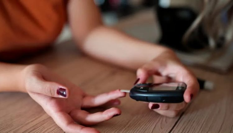 রক্তে শর্করার মাত্রা বাড়লে কোন লক্ষণগুলো দেখে বুঝবেন? 1