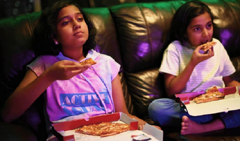 বিজ্ঞাপন দেখে বাড়ছে বাচ্চাদের মধ্যে ওবেসিটি! 31