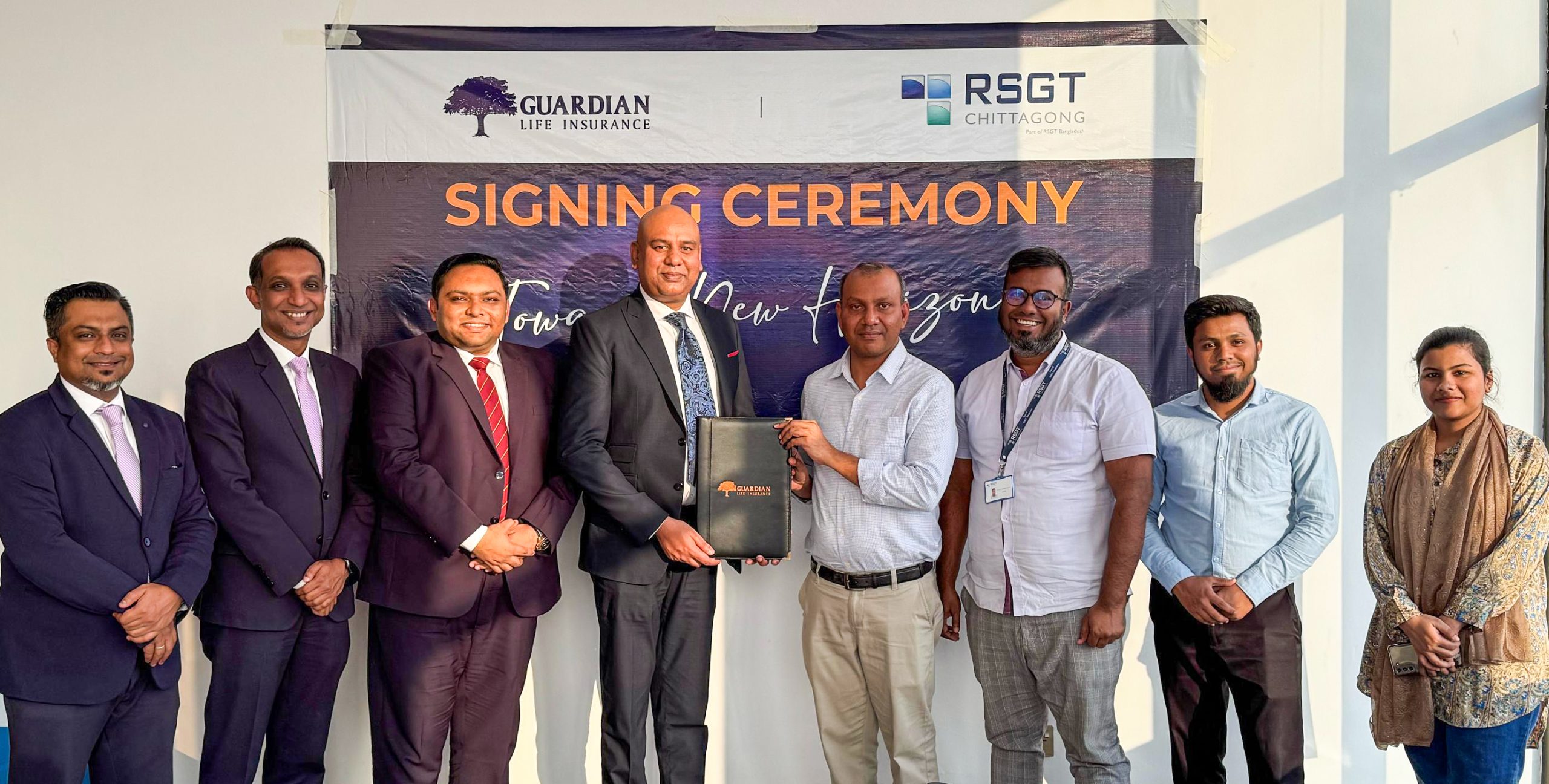 কর্মীদের সুরক্ষায় গার্ডিয়ান লাইফের সাথে চুক্তিবদ্ধ হলো রেড সি গেটওয়ে টার্মিনাল 16