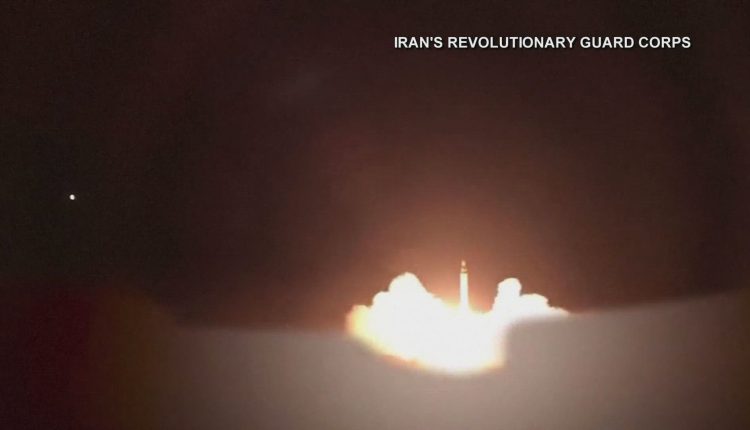 মার্কিন ঘাঁটিতে হামলার পূর্বে কেনো ইরান সতর্ক করেছিল? 1 মার্কিন ঘাঁটিতে হামলার পূর্বে কেনো ইরান সতর্ক করেছিল? 1