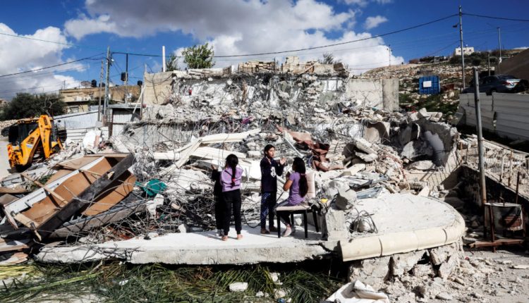 উত্তর গাজার সব বাড়িঘরই গুঁড়িয়ে দিচ্ছে ইসরায়েল 1