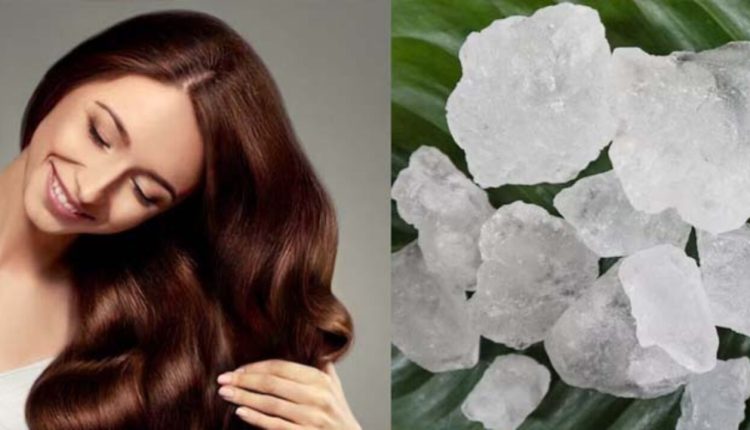 কীভাবে ব্যবহার করলে ফিটকিরি চুল পড়া কমাবে? 1 কীভাবে ব্যবহার করলে ফিটকিরি চুল পড়া কমাবে? 1