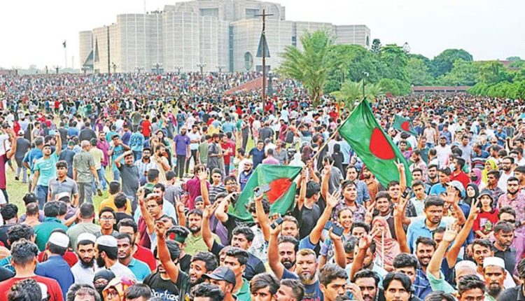 আজ ৫ আগস্ট: আওয়ামী ফ্যাসিবাদের পতন ও ছাত্র-জনতার বিজয়ের বর্ষপূর্তি 1 আজ ৫ আগস্ট: আওয়ামী ফ্যাসিবাদের পতন ও ছাত্র-জনতার বিজয়ের বর্ষপূর্তি 1