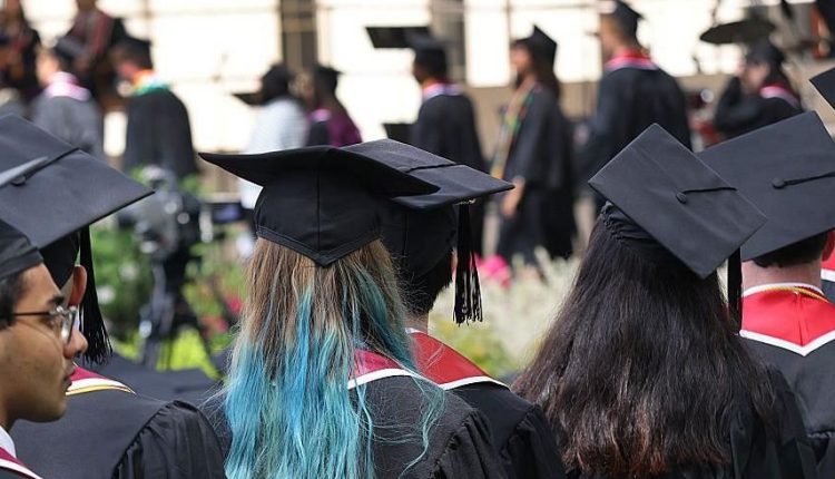 মার্কিন যুক্তরাষ্ট্রে ৬ হাজারের বেশি বিদেশি শিক্ষার্থীর ভিসা বাতিল 1 মার্কিন যুক্তরাষ্ট্রে ৬ হাজারের বেশি বিদেশি শিক্ষার্থীর ভিসা বাতিল 1