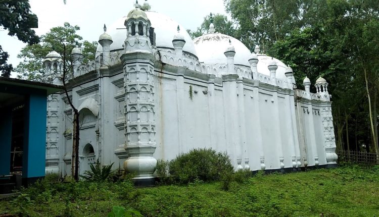 কুড়িগ্রাম জেলার ঐতিহাসিক চান্দামারী মসজিদ 1 কুড়িগ্রাম জেলার ঐতিহাসিক চান্দামারী মসজিদ 1
