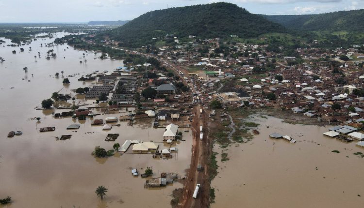 বাস্তুচ্যুত অর্ধলক্ষাধিক মানুষ: নাইজারে ভয়াবহ বন্যায় নিহত ৪৭ 1 বাস্তুচ্যুত অর্ধলক্ষাধিক মানুষ: নাইজারে ভয়াবহ বন্যায় নিহত ৪৭ 1