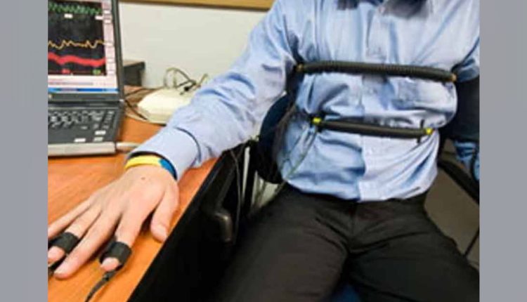 অফিস থেকে ফিরলেই ‘বন্দি’ করেন স্ত্রী: দিতে হয় ‘লাই ডিটেক্টর টেস্ট’! 1