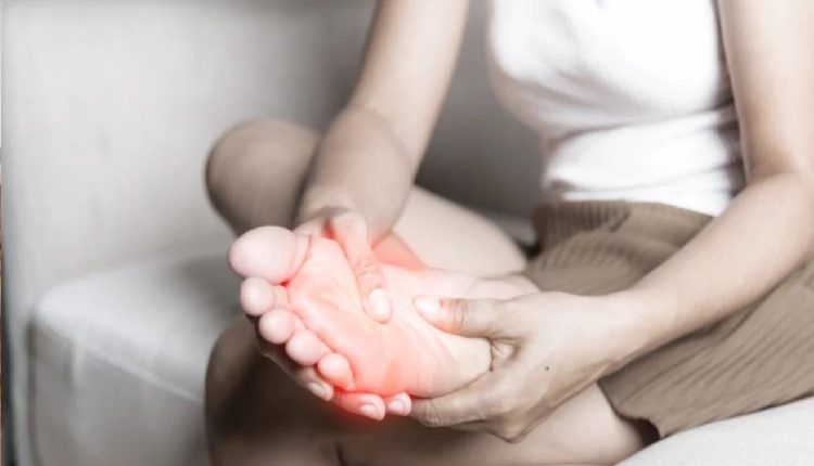 গবেষণামূলক প্রতিবেদন: ইউরিক অ্যাসিড প্রতিরোধে করণীয় 1 গবেষণামূলক প্রতিবেদন: ইউরিক অ্যাসিড প্রতিরোধে করণীয় 1