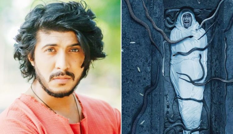 ৬টি জ্যান্ত সাপের সঙ্গে কবরে শুয়ে শুটিং করলেন তৌসিফ মাহবুব 1