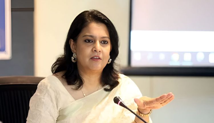 পাথর লুটের সঙ্গে স্থানীয় প্রশাসনেরও যোগসাজশ ছিল: সৈয়দা রিজওয়ানা 1 পাথর লুটের সঙ্গে স্থানীয় প্রশাসনেরও যোগসাজশ ছিল: সৈয়দা রিজওয়ানা 1