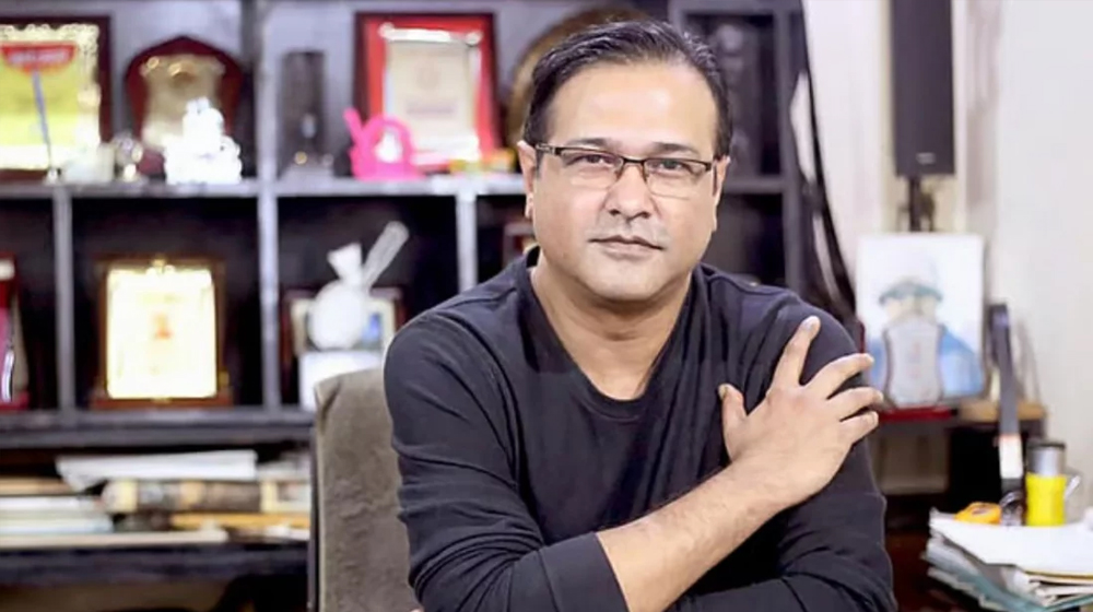 আসিফের ক্ষোভ: ‘ঐ চেয়ার নির্লজ্জদের জন‍্যই’ 1