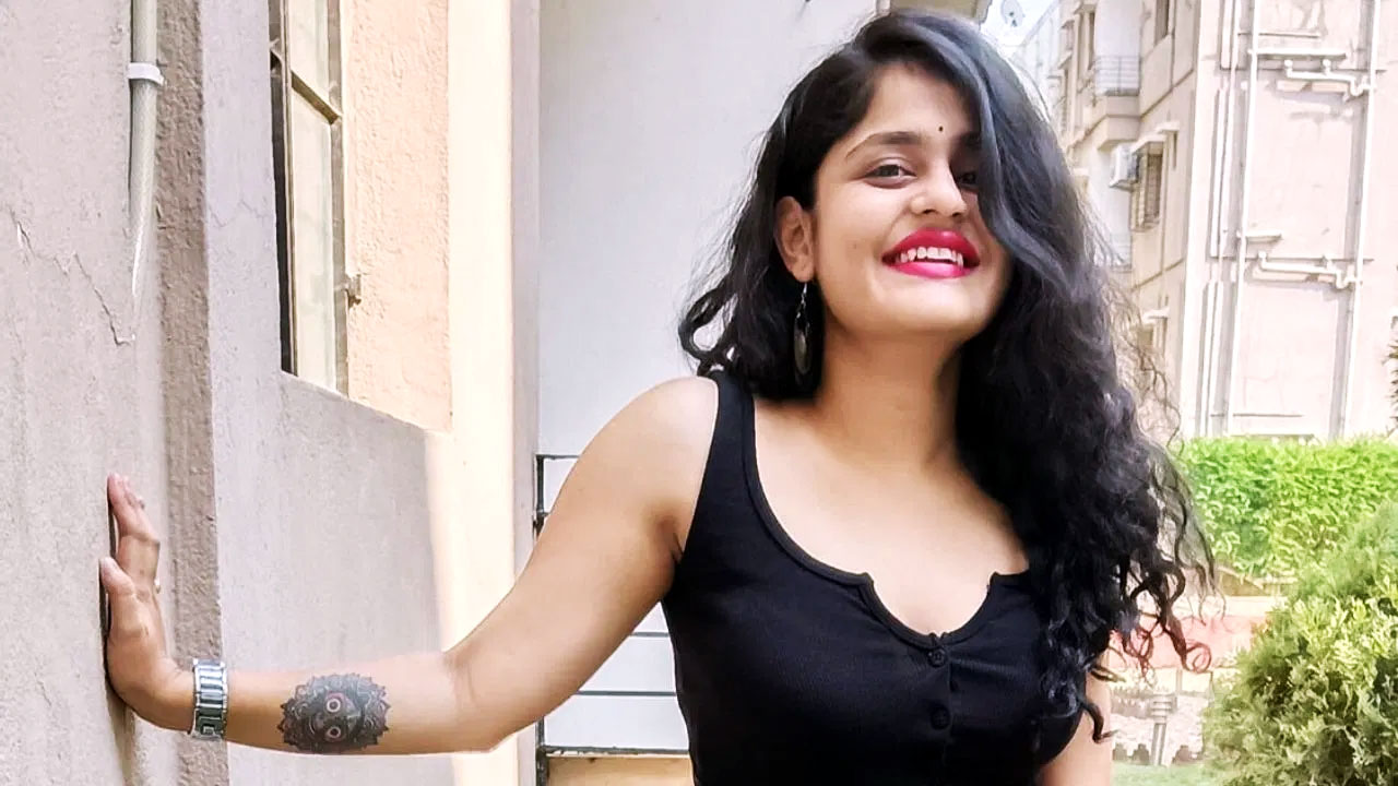 নজরের ভয়ে প্রেমিককে লুকিয়ে রাখেন ‘মা’ এর ঝিলিক 11