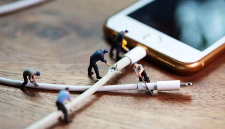 অ্যাপল পুরোনো দুটি মডেলের আইফোনে প্রযুক্তি সমর্থন সীমিত করেছে 1 অ্যাপল পুরোনো দুটি মডেলের আইফোনে প্রযুক্তি সমর্থন সীমিত করেছে 1