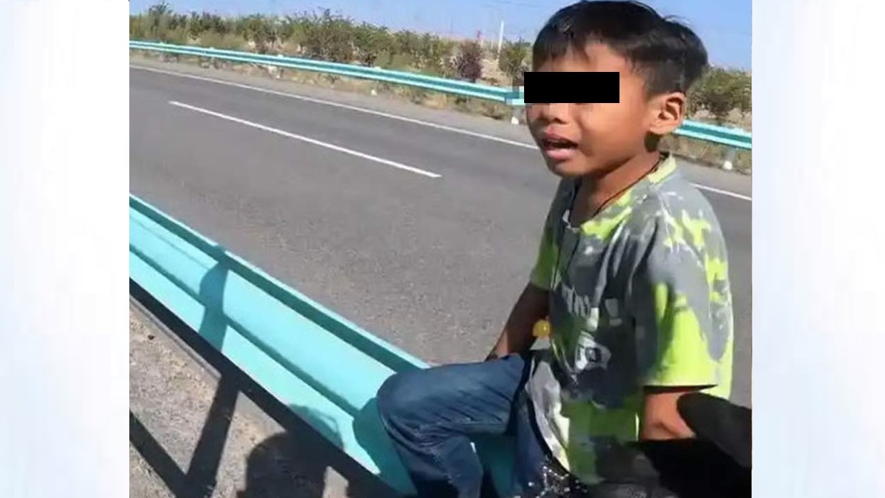 ভাইয়ের সঙ্গে মারপিট এবং ঝগড়া: শাস্তি দিতে রাস্তায় ফেলে গেলেন বাবা! 1