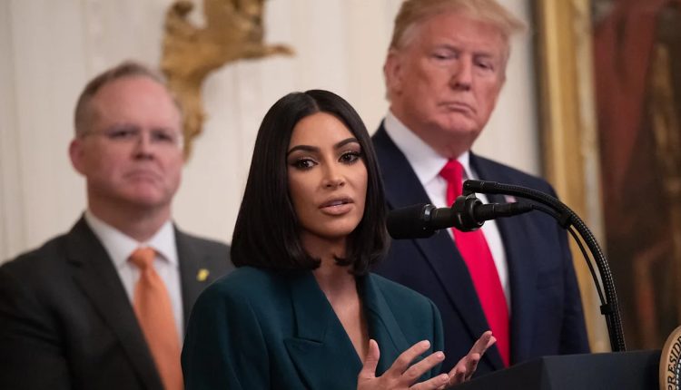 ট্রাম্পের নীতির কঠোর সমালোচনা: কিম কার্দাশিয়ান অভিবাসীদের বললেন ‘আপনজন’ 1