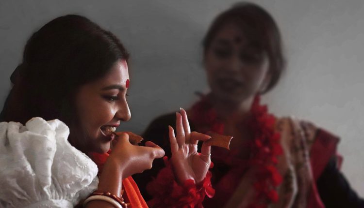 যেভাবে প্রতিবেশীদের সঙ্গে সম্পর্ক রাখবেন 1 যেভাবে প্রতিবেশীদের সঙ্গে সম্পর্ক রাখবেন 1