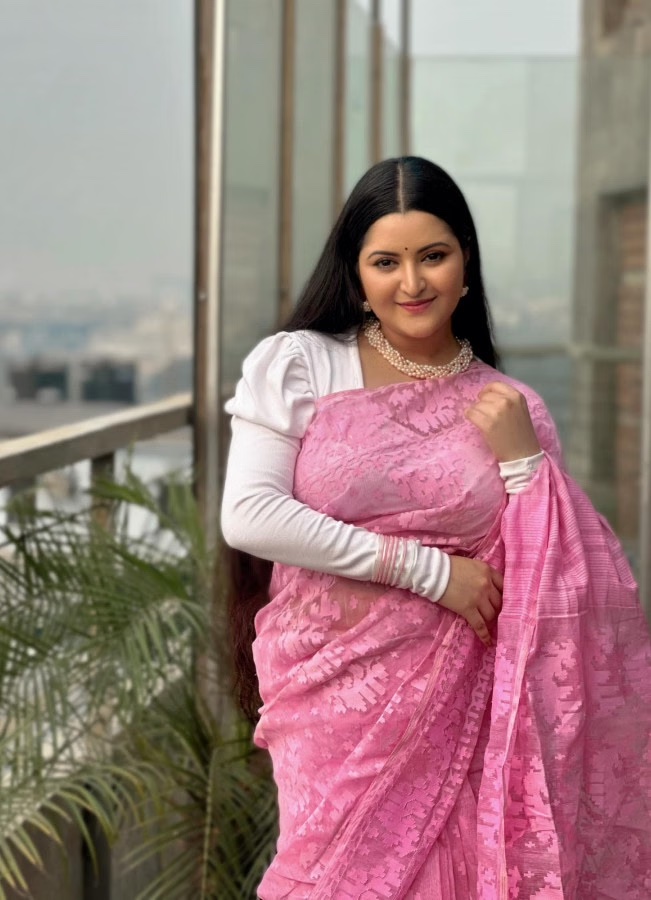 অভিনেত্রী পরীমণি এ পর্যন্ত কতোগুলো সিনেমায় অভিনয় করেছেন 3