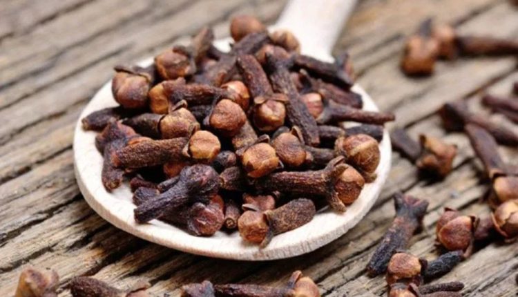 লবঙ্গ চিবালে কী কী উপকার পাওয়া যাবে? 1