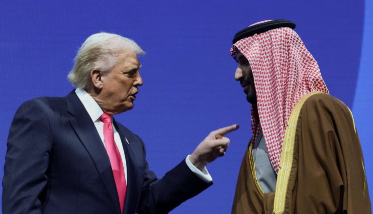 ইসরায়েলের সঙ্গে সম্পর্ক গড়তে চাপ ট্রাম্পের: সৌদি যুবরাজের ‘না’ 1 ইসরায়েলের সঙ্গে সম্পর্ক গড়তে চাপ ট্রাম্পের: সৌদি যুবরাজের ‘না’ 1