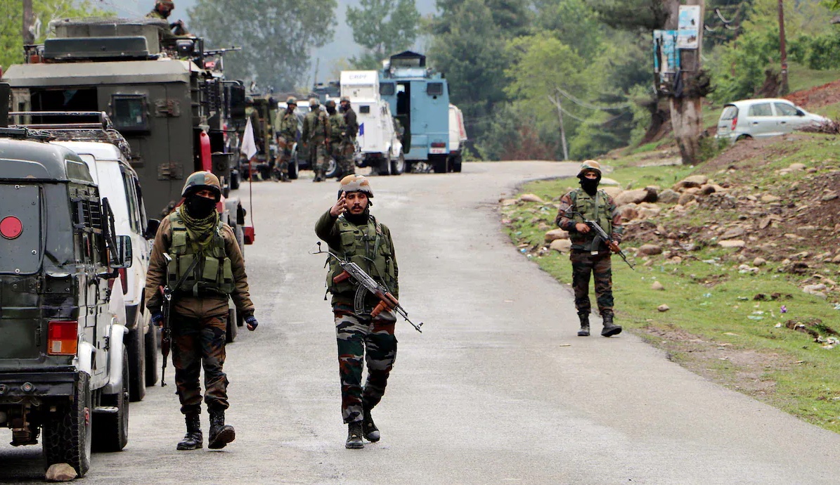 জম্মু-কাশ্মীরে ভারতীয় সেনার গুলিতে ২ সন্ত্রাসী নিহত 1