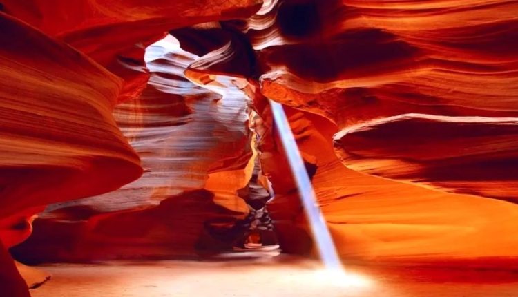 মার্কিন যুক্তরাষ্ট্রের প্রাকৃতিক গিরিখাত অ্যান্টিলোপ ক্যানিয়ন 1 মার্কিন যুক্তরাষ্ট্রের প্রাকৃতিক গিরিখাত অ্যান্টিলোপ ক্যানিয়ন 1